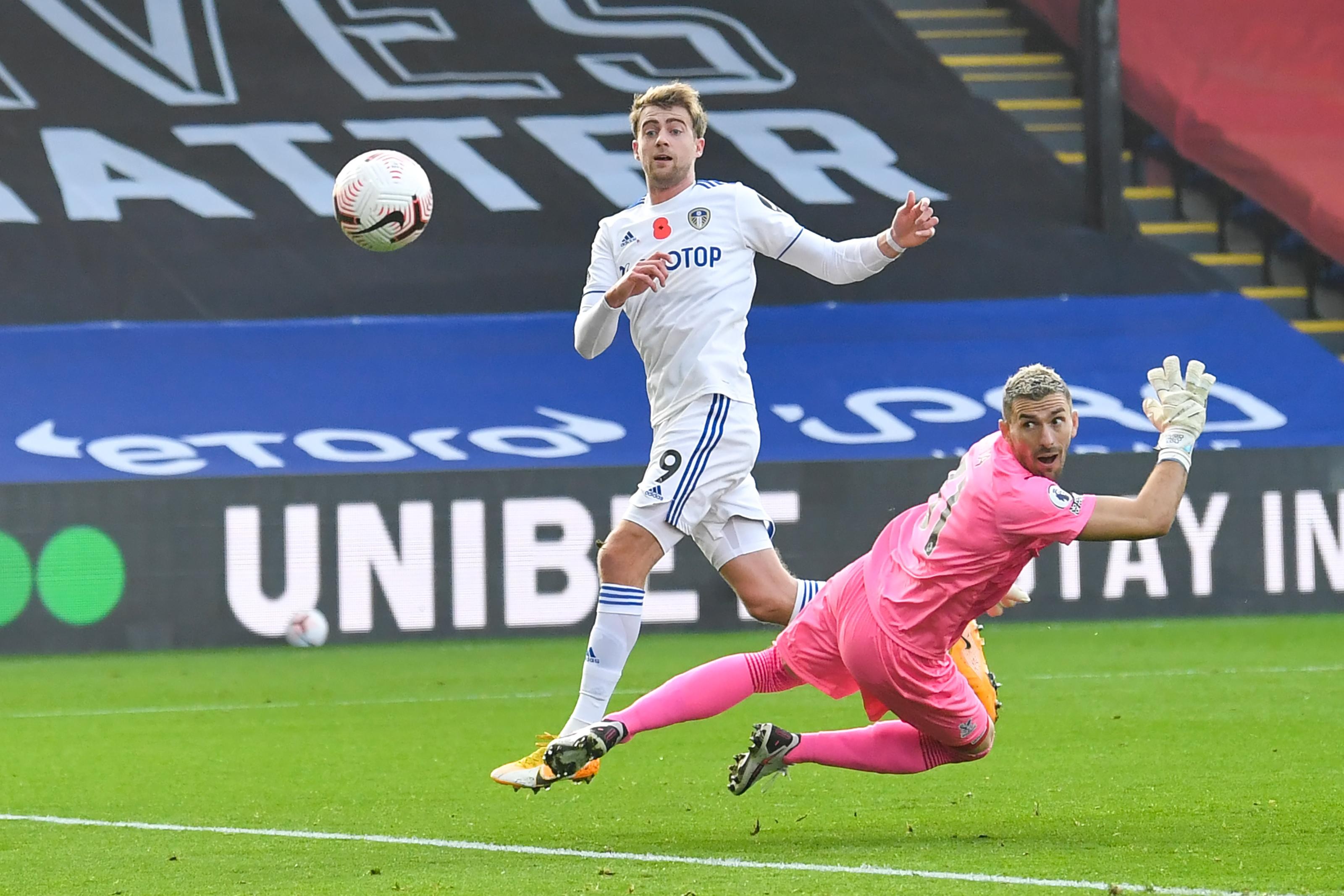 英超：阿申纳3比0轻取布莱顿暂居榜首